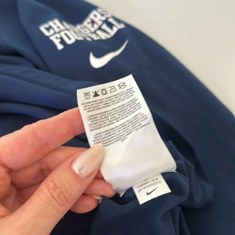 Nike NFL Los Angeles Chargers Half Zip Women’s Pullover Dark Blue Navy Sz Medium